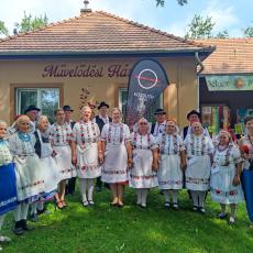 Szilvaszombati megjelenésünk a háttérben